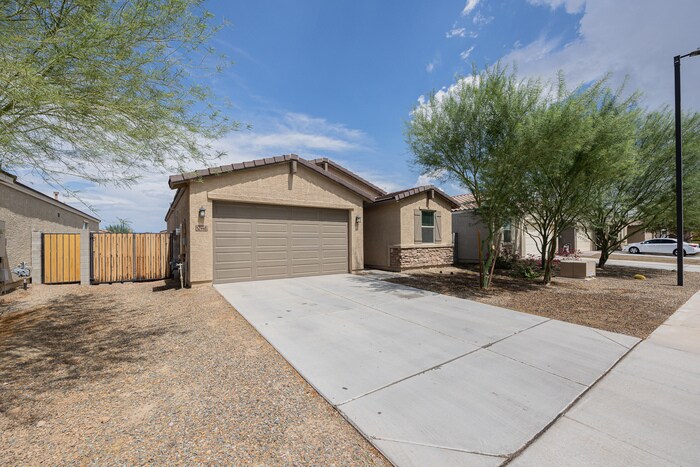 Foto principal - 12448 W Gardenia Ct