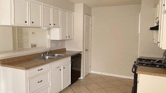 Foto del edificio - 6811 Winding Trace Dr