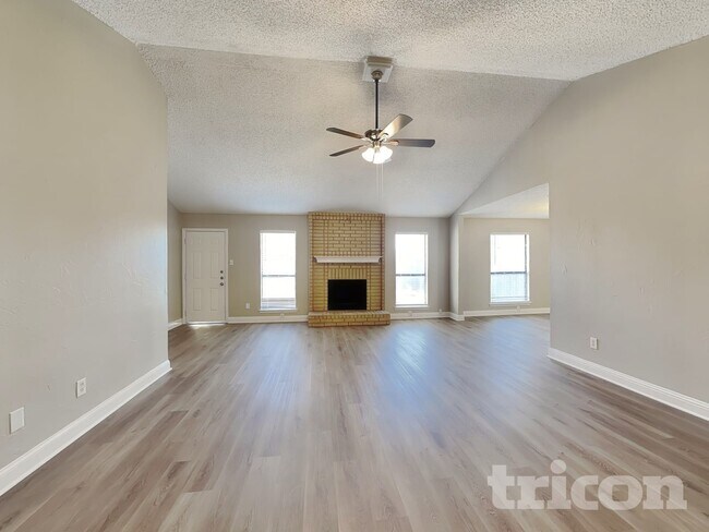 Foto del edificio - 6211 Minuteman Ln