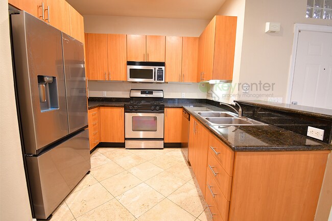 Foto del edificio - Easy access to the 163, 5, and 94 freeways...