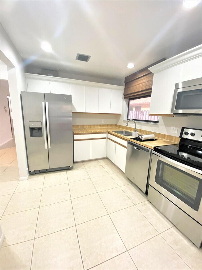 Foto del edificio - 5859  Fox Hollow Drive A Boca Raton Fl 33486