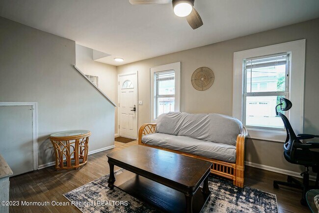 Building Photo - 66 4th St