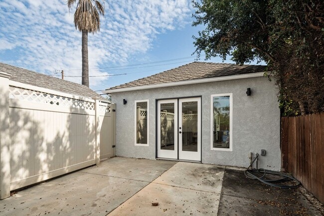 Foto del edificio - Gorgeous 1 Bedroom Home in Faircrest Heights!
