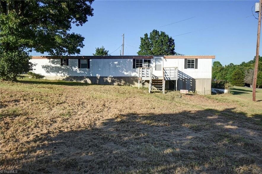 Primary Photo - 5626 Spainhour St