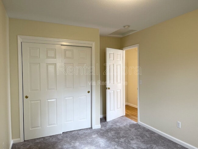 Foto del edificio - 2062 Red Oak Cir