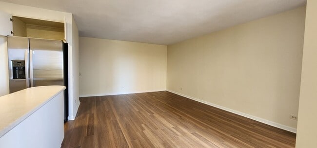 Building Photo - Newly renovated, conveniently located Discovery Bay Gem