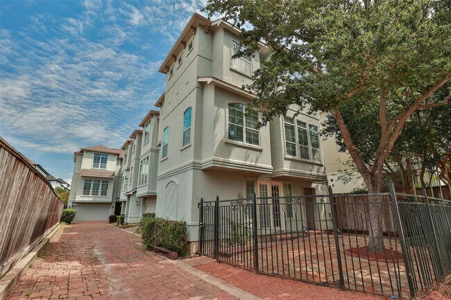 Building Photo - 5720 Kansas St