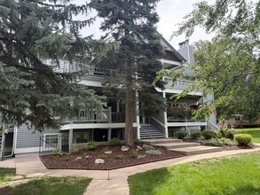 Building Photo - 1601 W Swallow Rd