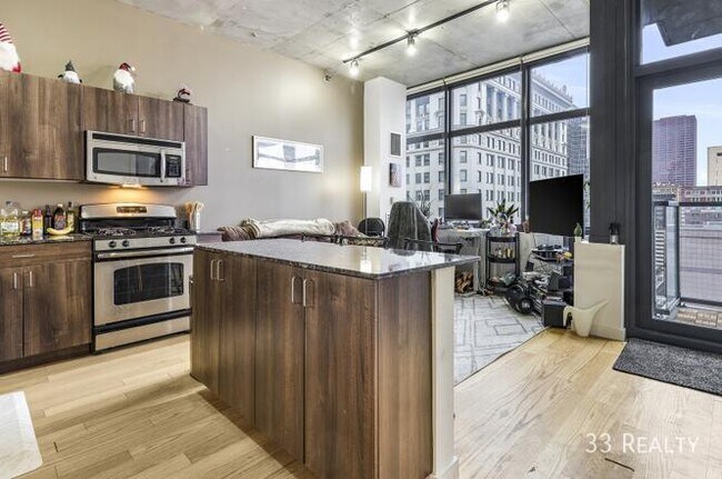Foto del edificio - 235 W Van Buren St