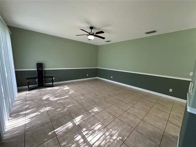 Building Photo - 304 Coral Beach Cir