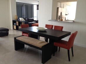 Building Photo - 19101 NE 36th Pl