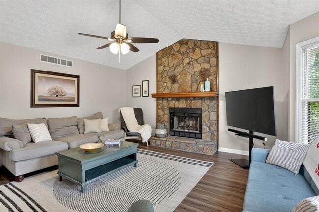 Building Photo - 2562 Kennesaw Springs Ct