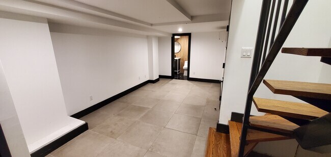 Foto del edificio - 812 Saint Johns Pl
