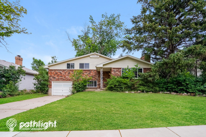 Primary Photo - 1515 Swope Avenue, Colorado Springs, CO, 8...