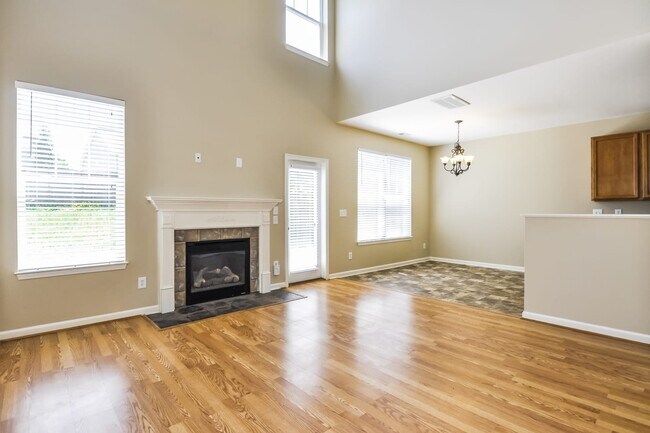 Building Photo - 357 Stobhill Ln