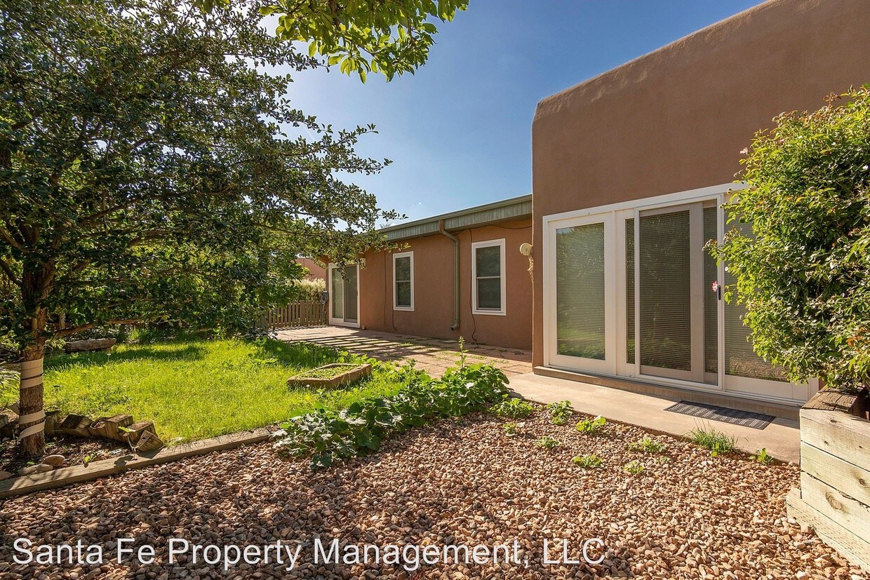 Primary Photo - 3 br, 2 bath House - 964 Camino Anasazi