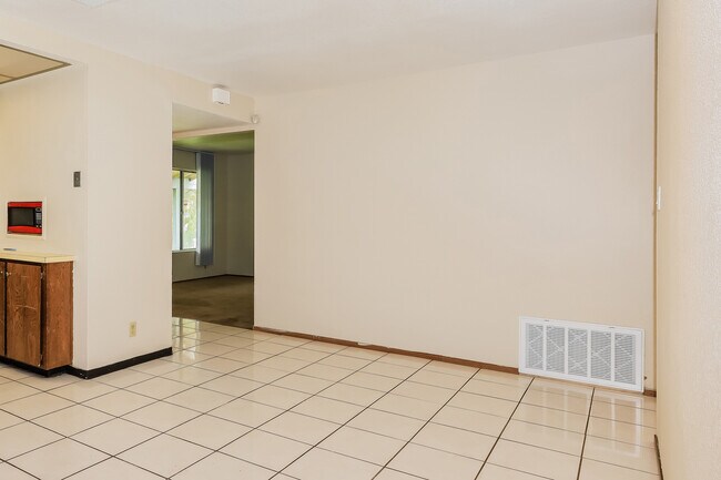 Foto del edificio - 2876 Westberry Dr