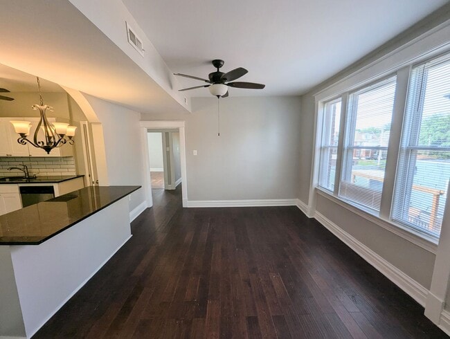 Building Photo - 5938 Cates Ave