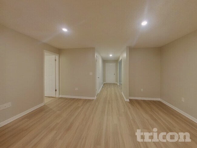 Foto del edificio - 3501 Calgary Ln