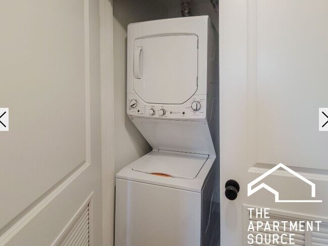 Foto del edificio - 2237.5 N Bissell St