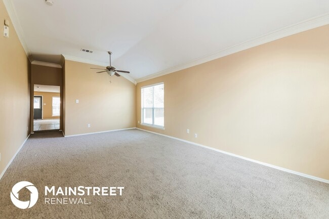 Building Photo - 208 Oxford Loop