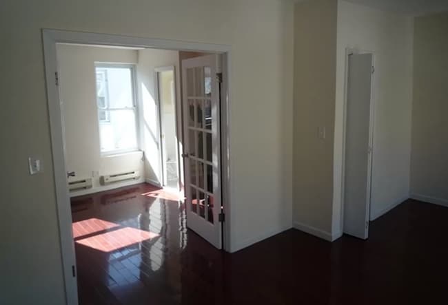 Building Photo - 14 Putnam Ave