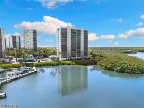 Building Photo - 420 Cove Tower Dr