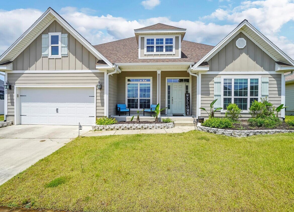 103 S Shoreview Dr, Panama City, FL 32404 House Rental in Panama City