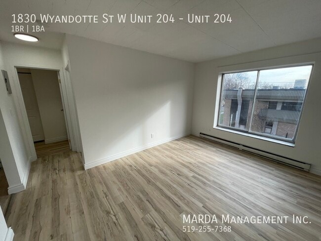 Building Photo - UPDATED 1 BED/1 BATH APT WEST WINDSOR + HY...