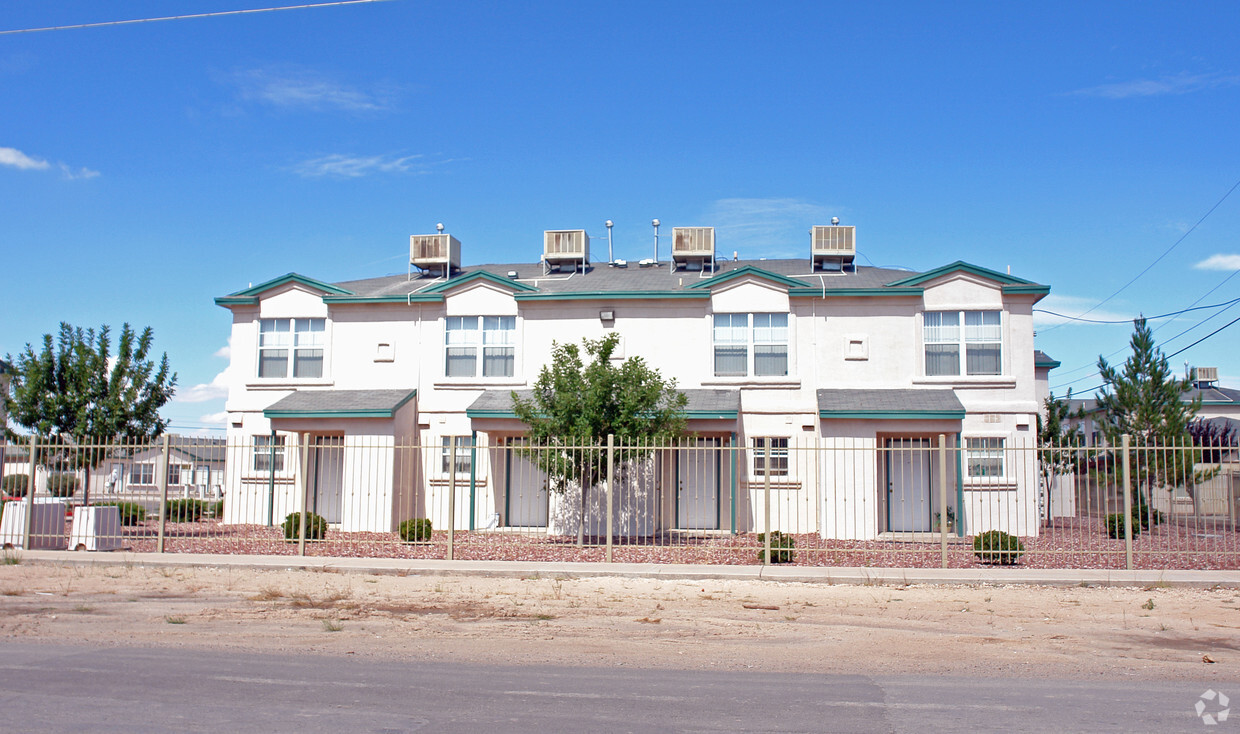 Building Photo - Mission Pass Apartments