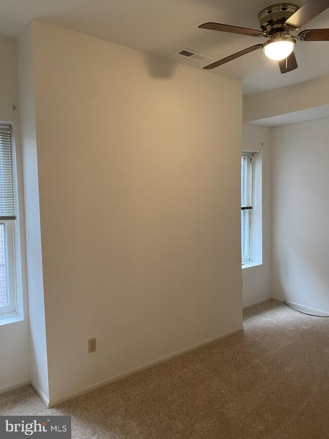 Foto del edificio - 313 N Market St