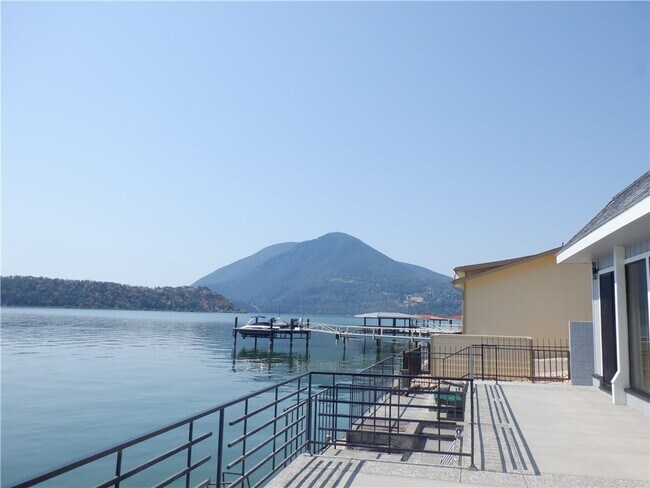 Foto del edificio - 7875 Cora Dr