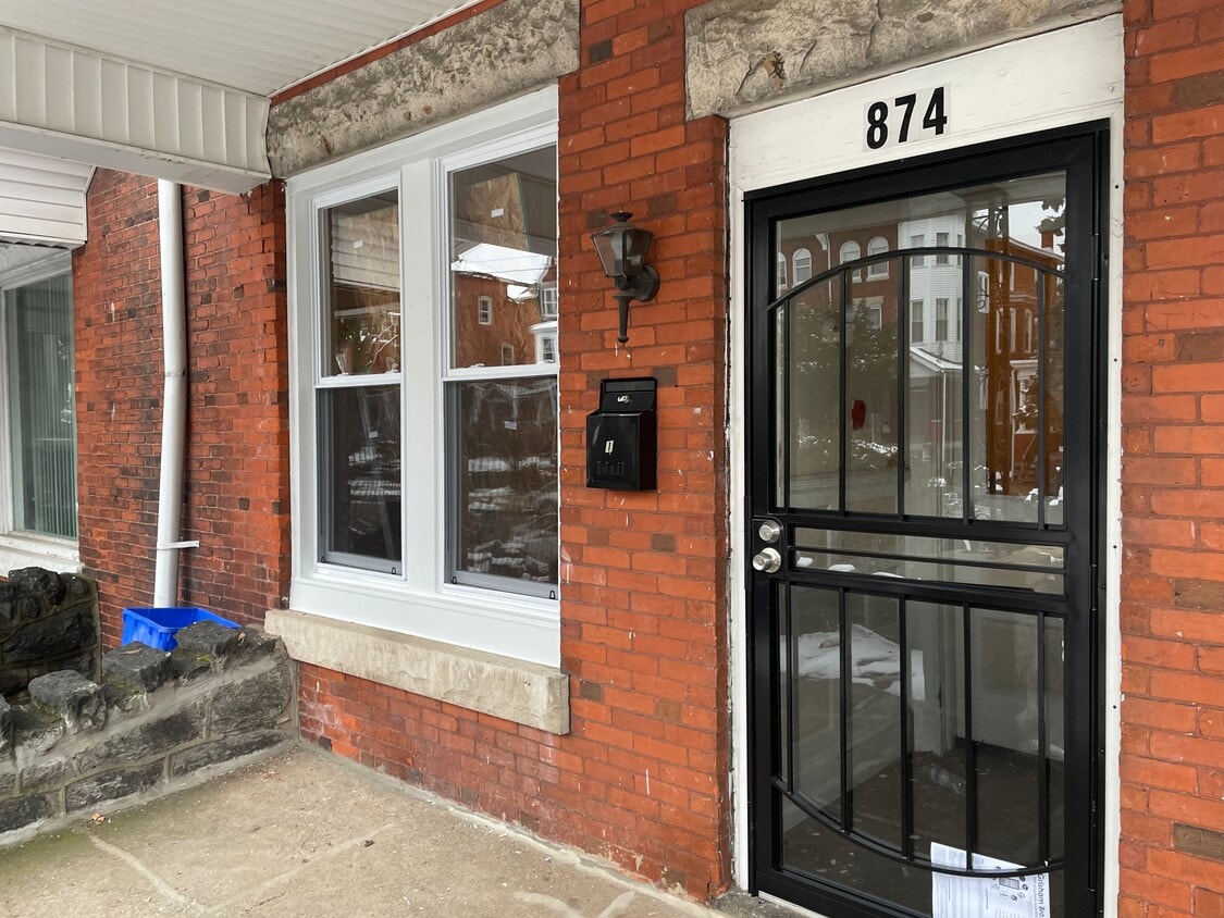 Primary Photo - 874 Wynnewood Rd