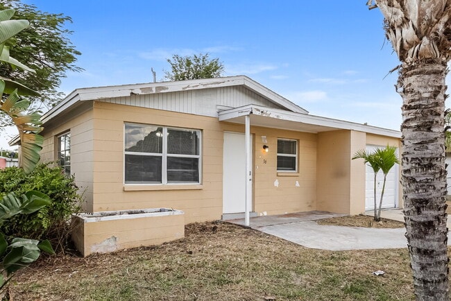 Building Photo - 36 Abaco St