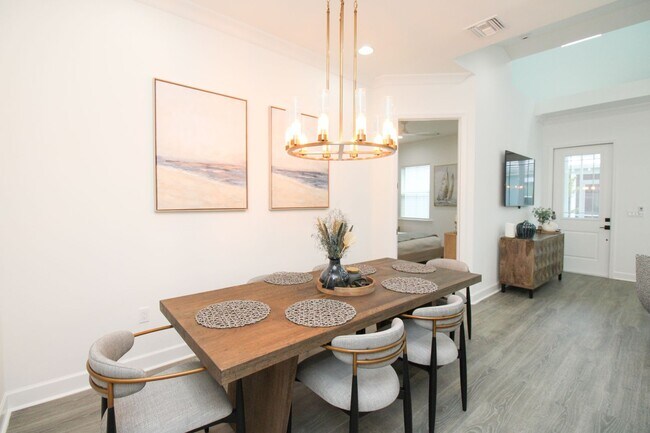 Foto del edificio - ** ISLES OF COLLIER NEW CONSTRUCTION MODER...