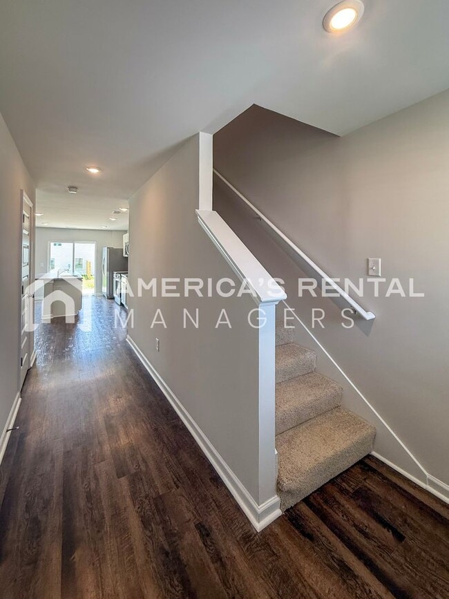 Building Photo - Privacy Fence Included!! View with 48 Hours Notice!