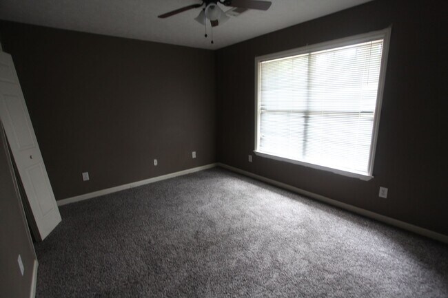 Foto del edificio - 3 Bedroom/ 2 Bathroom Home!