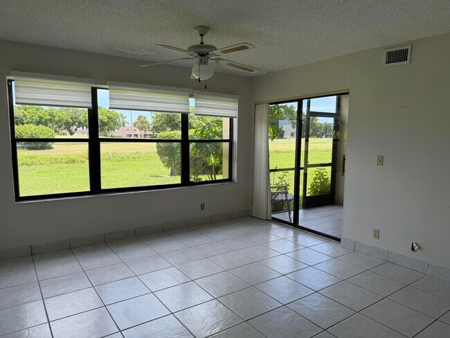 Building Photo - 4692 Lucerne Lakes Blvd E
