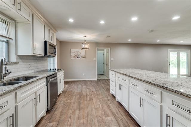 Building Photo - 7274 Yolanda Dr