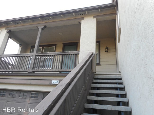 Building Photo - 653 W Privado Way