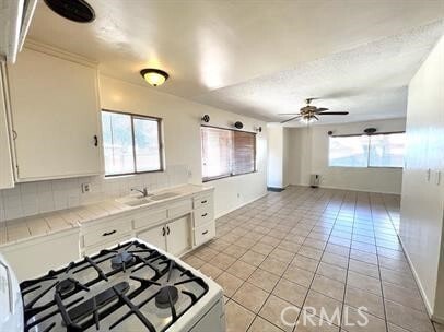Building Photo - 33671 Beverly Dr