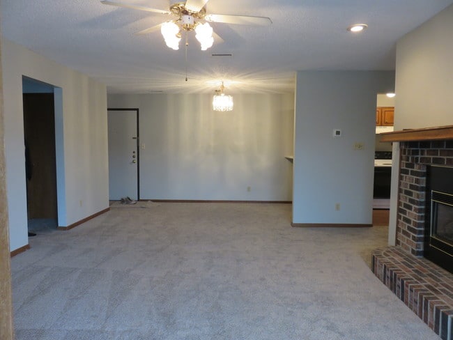 Building Photo - 4805 86th St