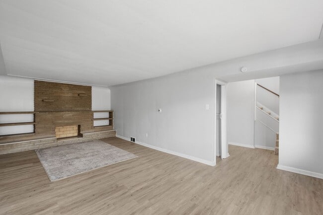 Building Photo - Gorgeous 3 bedroom home in Clairton availa...