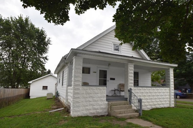 Building Photo - 1759 Barrows St