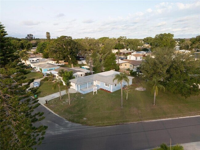 Building Photo - 10341 Kumquat Ln