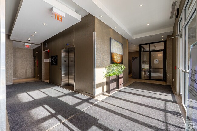 Hall d&#39;entr&#233;e - Regency on Main