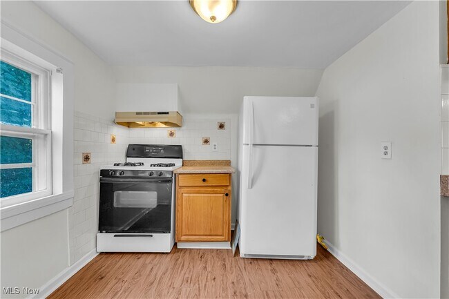 Foto del edificio - 3571 W 69th St