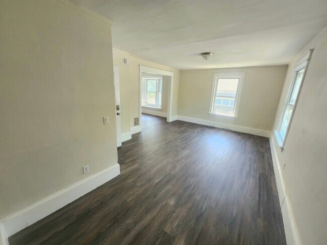 Building Photo - 357 Columbia Ave