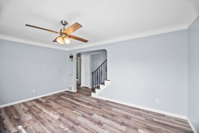 Building Photo - 15419 Edgewood Ave