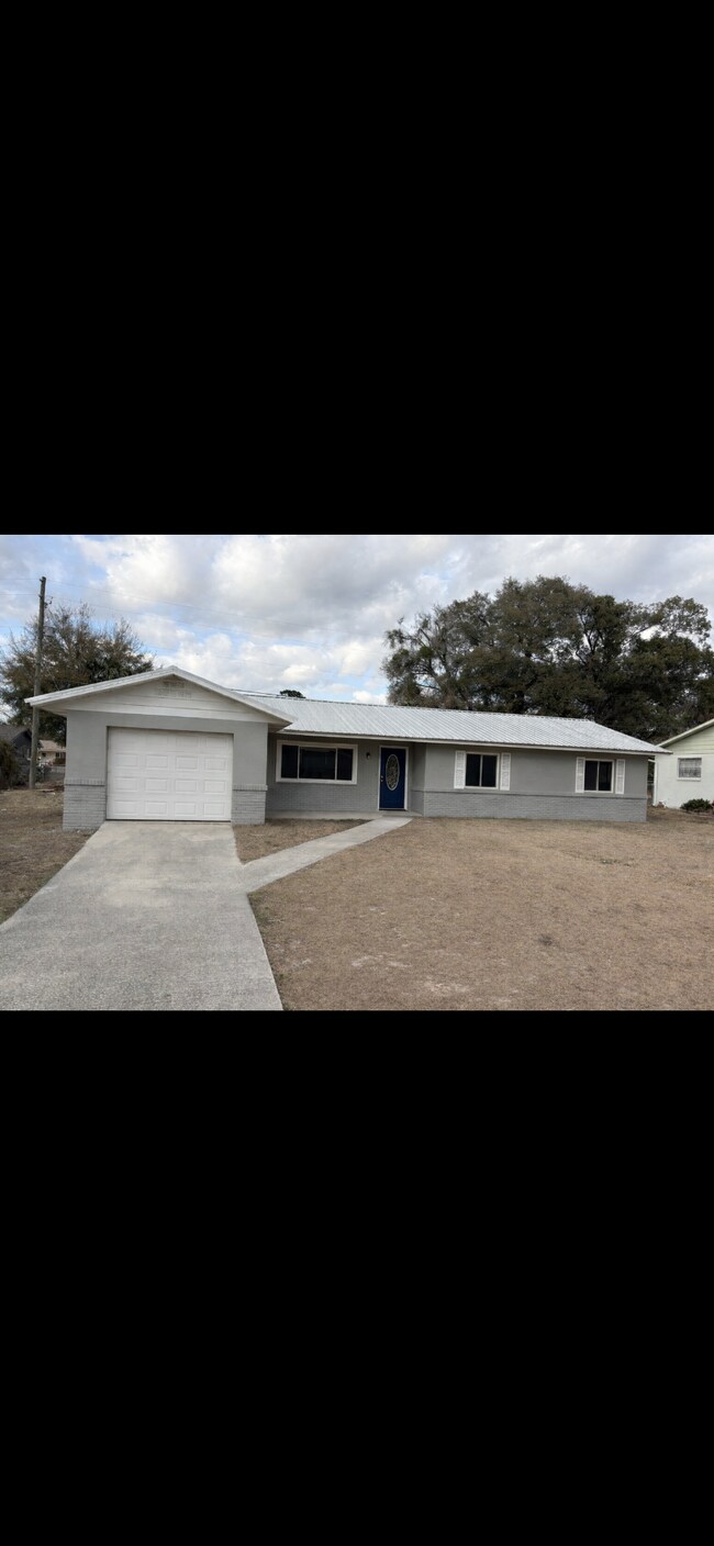 Foto del edificio - 5601 SE 3rd Pl